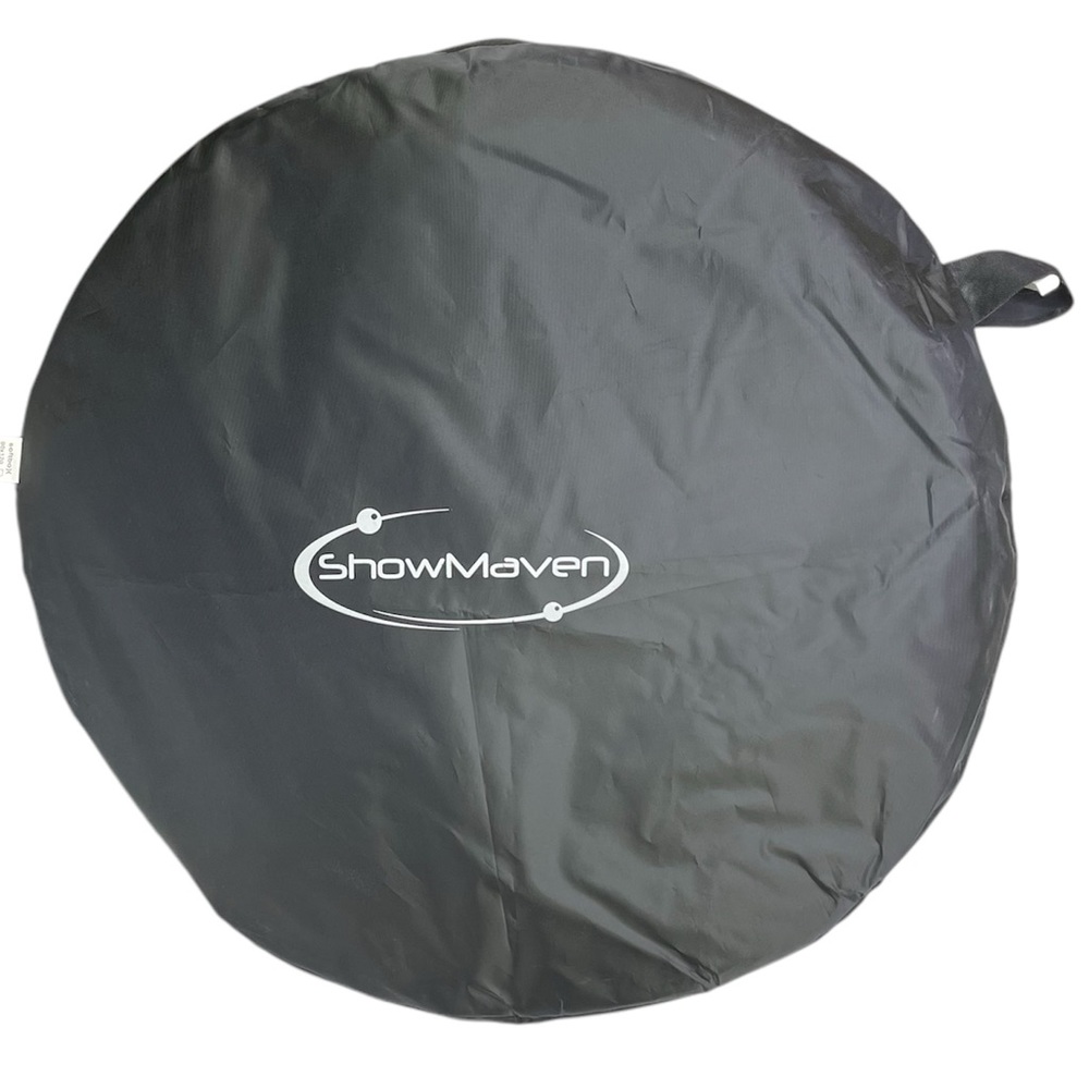 ShowMaven Collapsible Reversible Black White Backdrop with Carrying Case